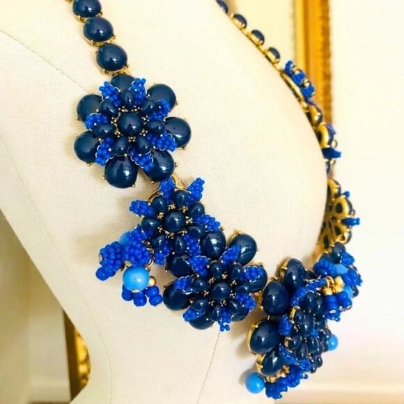 J. Crew Blue Flower Statement Necklace NWT - Picture 6 of 8